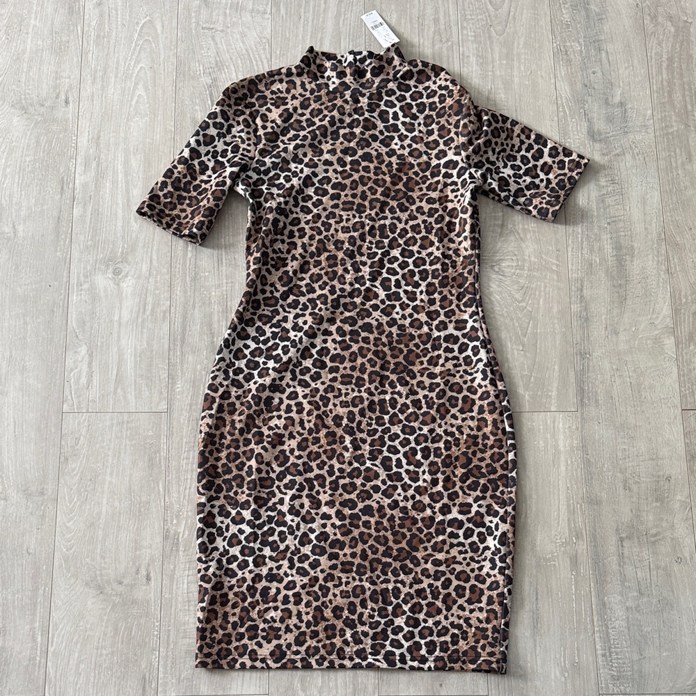 New York & Company Leopard Print Long Sleeve Dress size small nwt